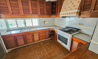 Casa Grande · SM43 · Av. Kabah · 300M2 · 4 Recámaras · Patio · Céntrica