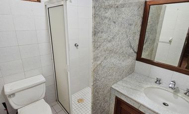 Casa Grande · SM43 · Av. Kabah · 300M2 · 4 Recámaras · Patio · Céntrica