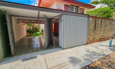 Casa Grande · SM43 · Av. Kabah · 300M2 · 4 Recámaras · Patio · Céntrica