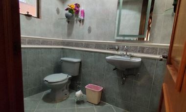 CASA EN VENTA CON AMPLIO JARDÍN HUENTITAN EL BAJO