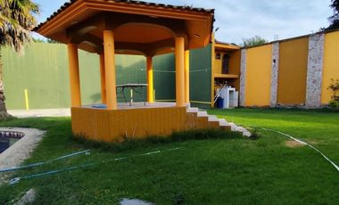 CASA EN VENTA CON AMPLIO JARDÍN HUENTITAN EL BAJO