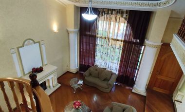 CASA EN VENTA CON AMPLIO JARDÍN HUENTITAN EL BAJO