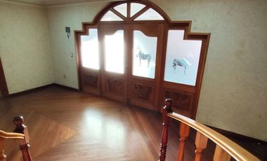 CASA EN VENTA CON AMPLIO JARDÍN HUENTITAN EL BAJO