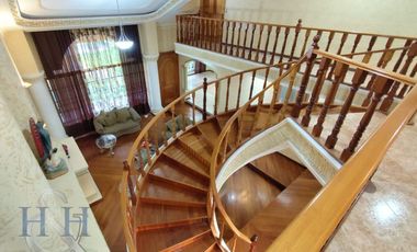 CASA EN VENTA CON AMPLIO JARDÍN HUENTITAN EL BAJO