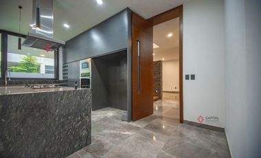CASA NUEVA DE LUJO EN VENTA EN PUERTA LAS LOMAS