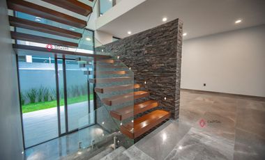 CASA NUEVA DE LUJO EN VENTA EN PUERTA LAS LOMAS