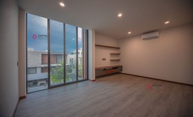 CASA NUEVA DE LUJO EN VENTA EN PUERTA LAS LOMAS