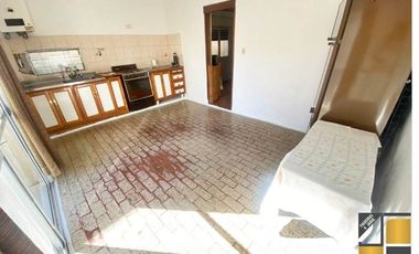 Casa para 2 Familias en venta en Lanus Oeste