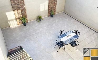 Casa para 2 Familias en venta en Lanus Oeste