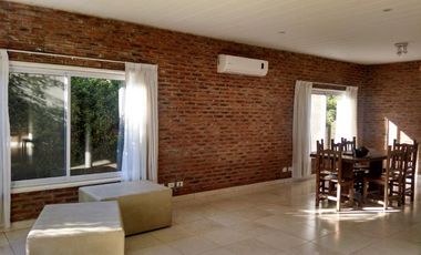 Casa en alquiler en Los Ombues de Hudson