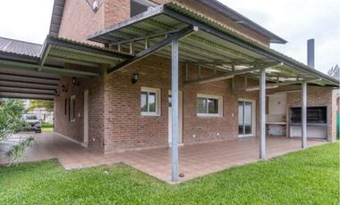 Casa en alquiler en Los Ombues de Hudson