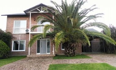 Casa en alquiler en Los Ombues de Hudson