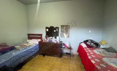 Se vende casa en Soledad de Graciano Sánchez, ubicada en una zona con excelente plusvalía y gran potencial de desarrollo.