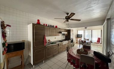 CASA DE UNA PLANTA CON 3 RECÁMARAS, AMPLIO JARDÍN Y TERRAZA EN COLONIA  LAS ROSAS, GÓMEZ PALACIO, DGO