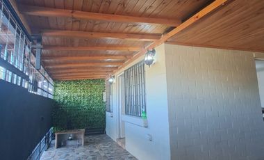 CASA EN VENTA, VALLE CASABLANCA, 100MT2 DE TERRENO