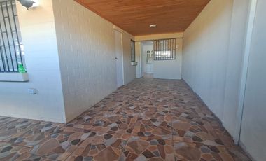 CASA EN VENTA, VALLE CASABLANCA, 100MT2 DE TERRENO