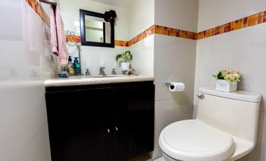 Venta de casa en la Del Valle ,con amplio roof garden