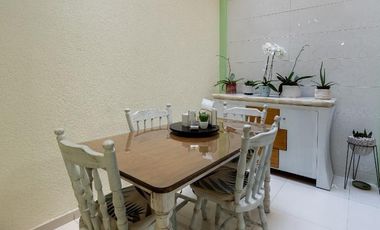 Venta de casa en la Del Valle ,con amplio roof garden