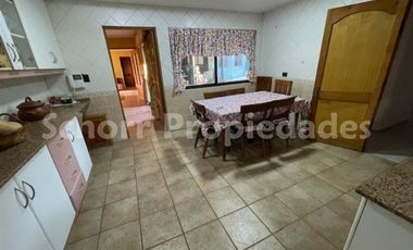 Casa en Venta en Orilla de Camino a Colín, cerca de talca, parcela de 5000 m2 con gran casa habitación