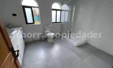 Casa en Venta en Orilla de Camino a Colín, cerca de talca, parcela de 5000 m2 con gran casa habitación