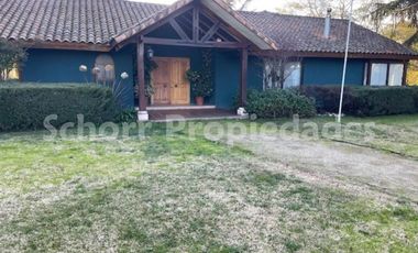 Casa en Venta en Orilla de Camino a Colín, cerca de talca, parcela de 5000 m2 con gran casa habitación