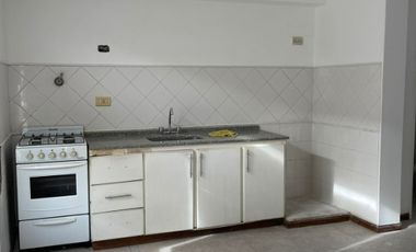 Triplex en venta en Villa Luzuriaga
