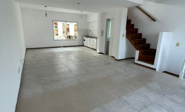 Triplex en venta en Villa Luzuriaga