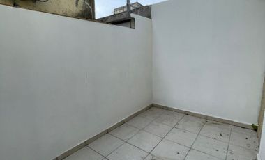 Triplex en venta en Villa Luzuriaga