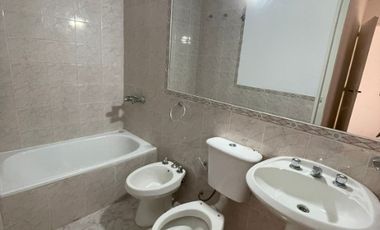 Triplex en venta en Villa Luzuriaga