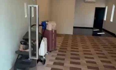 ruko 3 lantai Klampis Jaya bagus untuk kantor tempat tinggal