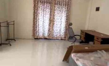 ruko 3 lantai Klampis Jaya bagus untuk kantor tempat tinggal