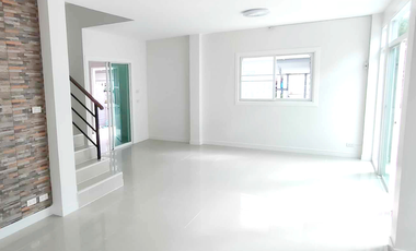 Single house for sale Suwan Raya Mine Project, Chiang Rai, newly renovated, 2-story detached house, good location, in a housing development project, g