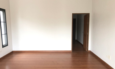Single house for sale DeeProm Ville Nakhon Sawan project, newly renovated, 2-story detached house, community location. Next to Phahonyothin Road (High