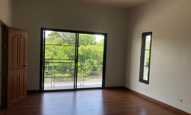 Single house for sale DeeProm Ville Nakhon Sawan project, newly renovated, 2-story detached house, community location. Next to Phahonyothin Road (High