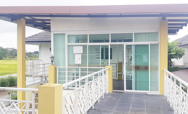 Single house for sale Suwan Raya Mine Chiang Rai Project, 2-story detached house, good location, next to Ban Fang Min Road. Travel in and out easily.