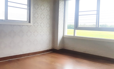 Single house for sale Suwan Raya Mine Chiang Rai Project, 2-story detached house, good location, next to Ban Fang Min Road. Travel in and out easily.