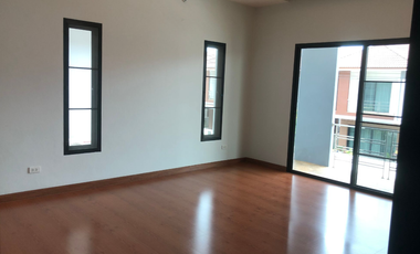 Single house for sale DeeProm Ville Nakhon Sawan project, newly renovated, 2-story detached house, community location. Next to Phahonyothin Road (High
