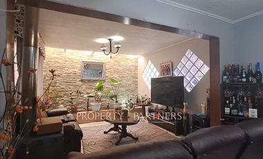 Venta casa 2 pisos, Villa Los Volcanes