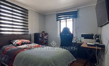 Venta casa 2 pisos, Villa Los Volcanes