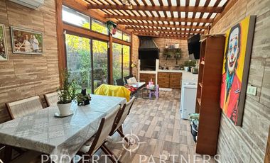 Casa en venta en excelente condominio