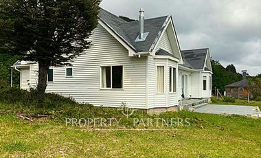 Patagonia, 365has campo orilla rios Pedregoso y Cisnes