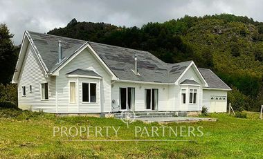 Patagonia, 365has campo orilla rios Pedregoso y Cisnes