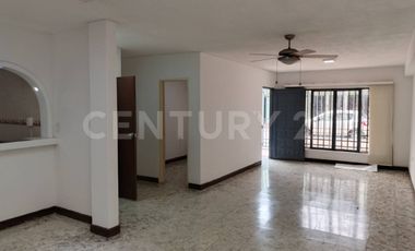 Casa Barrio Departamental, excelentes acabados 1er piso, con garage