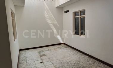 Casa Barrio Departamental, excelentes acabados 1er piso, con garage