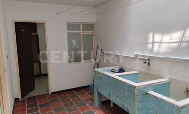 Casa Barrio Departamental, excelentes acabados 1er piso, con garage