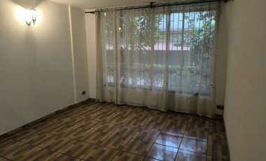 Se vende departamento 1° piso, La Reina