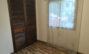 Se vende departamento 1° piso, La Reina