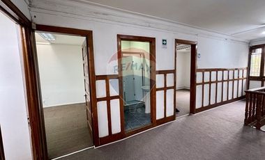 Segundo piso, 6 privados, giro comercial