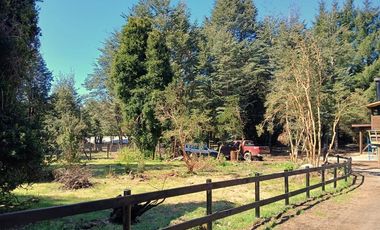 Venta terreno con casa, camino al Volcán Pucón