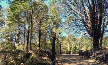 Venta terreno con casa, camino al Volcán Pucón